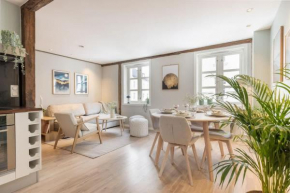 DINBNB Apartments l 600 m to Bryggen l 3-story house l New in 2023